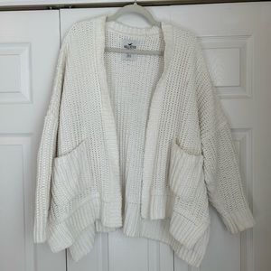 Hollister very soft knit creamy white cardigan oversized